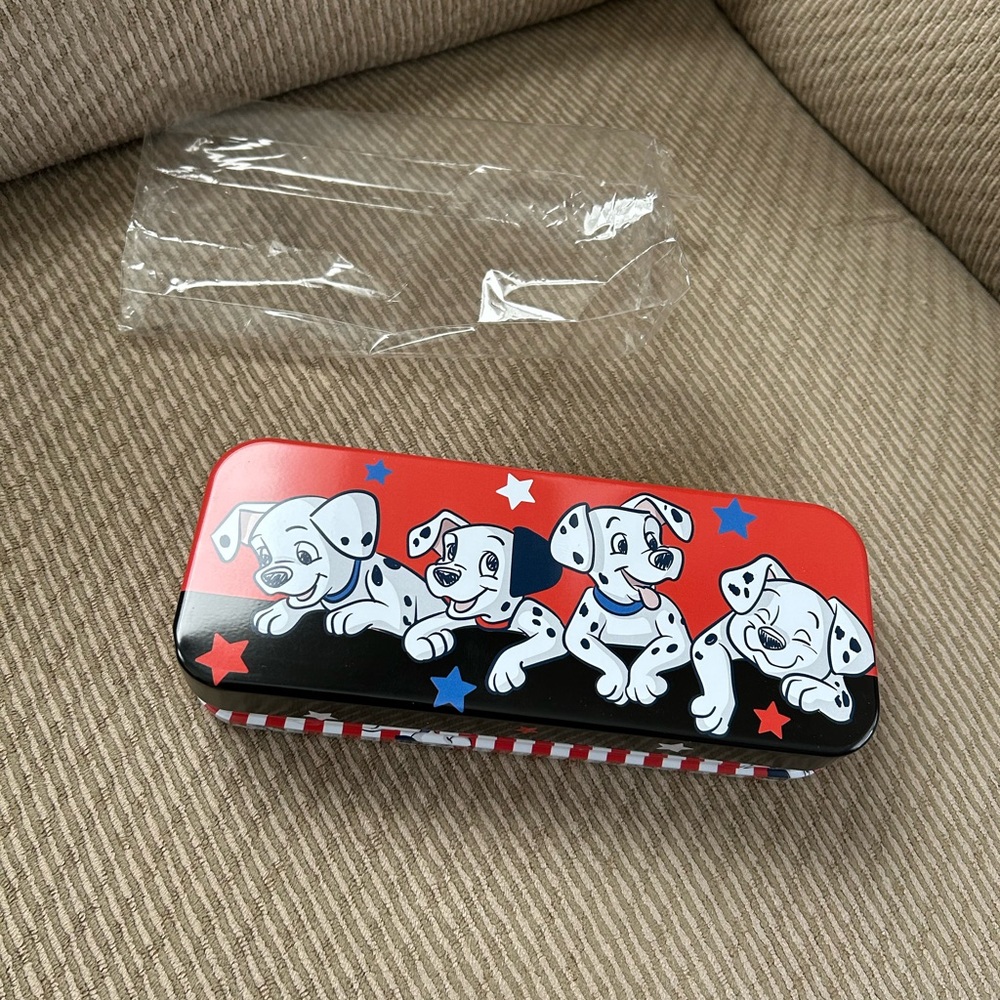 NWO tags Disney Dalmatian Pencil Case with Red and Black Design - Picture 3 of 5